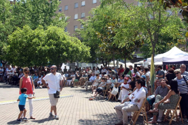 Barañáin vivió una intenso fin de semana festivo, que se cerró el domingo 1 de julio con el tradicinoal pobre de mí y la disco móvil. Ese mismo día, pero a la mañana, la Banda Joven de la Escuela de Música 'Luis Morondo' de Barañáin ofreció un concierto festivo en el escenario instalado en la céntrica plaza Consistorial. Arropados por la sombra de los árboles, vecinos, amigos y familiares disfrutaron de la velada musical.