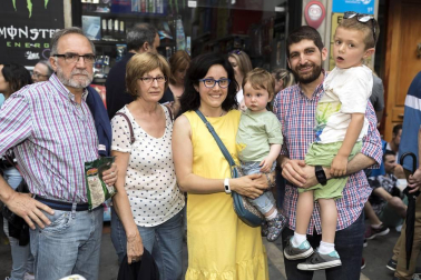 La banda de música de La Pamplonesa ofreció el viernes 29 de junio un concierto para dar la bienvenida a los Sanfermines. Los músicos deleitaron al público haciendo un recorrido musical por los momentos más representativos de las fiestas, como las marchas, los pasodobles, las dianas y las jotas, además de los temas más conocidos del maestroTurrillas o Vela.
