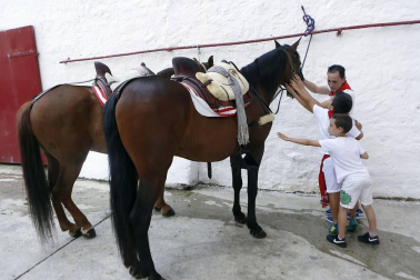 Extraordinaria corrida de Capea, que puso las orejas en bandeja a Hermoso, Leonardo Hernández y Armendáriz