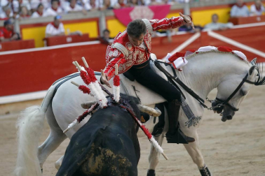 Extraordinaria corrida de Capea, que puso las orejas en bandeja a Hermoso, Leonardo Hernández y Armendáriz