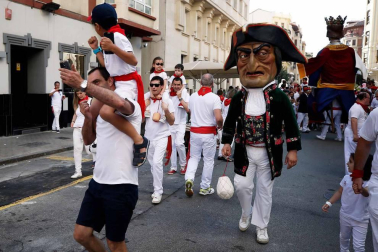 Recorrido del 6 de julio de 2018 de la Comparsa de Gigantes y Cabezudos de Pamplona