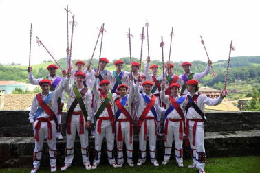 Cientos de asistentes de todas las edades disfrutaron de las Fiestas de San Fermín de Lesaka