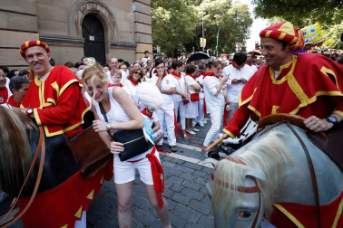 Salida de los gigantes y cabezudos de Pamplona, 7 de julio de San Fermín 2018