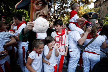 Salida de los gigantes y cabezudos de Pamplona, 7 de julio de San Fermín 2018