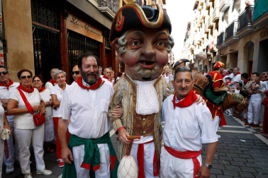 Salida de los gigantes y cabezudos de Pamplona, 7 de julio de San Fermín 2018