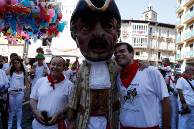 Salida de los gigantes y cabezudos de Pamplona, 7 de julio de San Fermín 2018