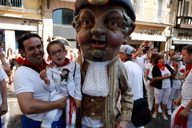 Salida de los gigantes y cabezudos de Pamplona, 7 de julio de San Fermín 2018