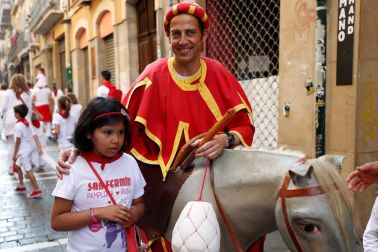 Salida de los gigantes y cabezudos de Pamplona, 7 de julio de San Fermín 2018