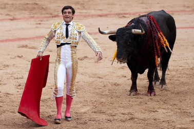 Faena de los toros de la ganadería del Puerto de San Lorenzo para los diestros Paco Ureña, Román y José Garrido.