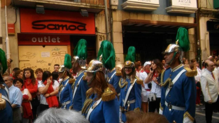 Imágenes de la procesión de San Fermín por las calles de Pamplona, el 7 de julio de 2018.