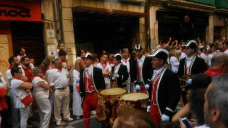 Imágenes de la procesión de San Fermín por las calles de Pamplona, el 7 de julio de 2018.