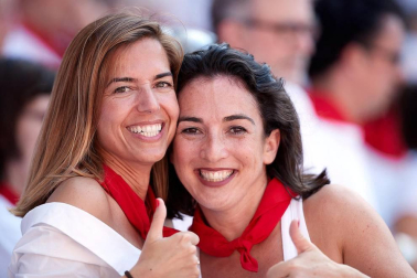 Público asistente a la Plaza de Toros de Pamplona durante la segunda corrida de la Feria del Toro 2018.