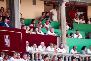 Público asistente a la Plaza de Toros de Pamplona durante la segunda corrida de la Feria del Toro 2018.