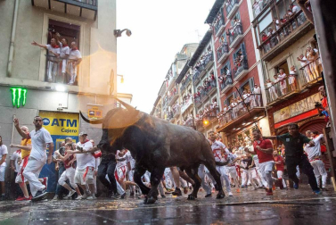 Imágenes del segundo encierro de los Sanfermines 2018, protagonizado por toros de José Escolar