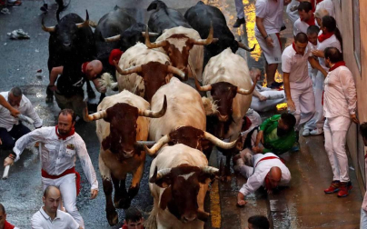 Imágenes del segundo encierro de los Sanfermines 2018, protagonizado por toros de José Escolar