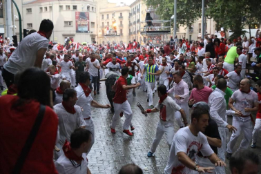Imágenes del segundo encierro de los Sanfermines 2018, protagonizado por toros de José Escolar