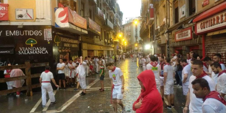 Imágenes del segundo encierro de los Sanfermines 2018, protagonizado por toros de José Escolar
