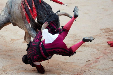 Faena de los toros de la ganadería del José Escolar para los diestros Javier Castaño, Emilio de Justo y Gonzalo Caballero.