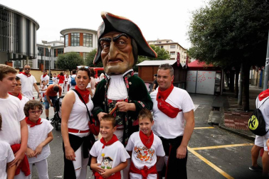 Salida de los gigantes y cabezudos de Pamplona, 8 de julio de San Fermín 2018