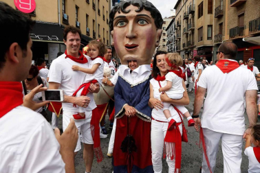 Salida de los gigantes y cabezudos de Pamplona, 8 de julio de San Fermín 2018