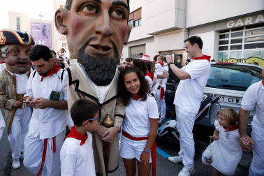 Salida de los gigantes y cabezudos de Pamplona, 8 de julio de San Fermín 2018