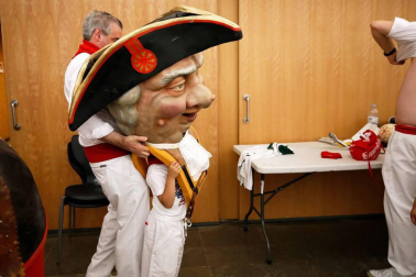Salida de los gigantes y cabezudos de Pamplona, 8 de julio de San Fermín 2018