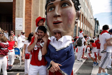 Salida de los gigantes y cabezudos de Pamplona, 8 de julio de San Fermín 2018