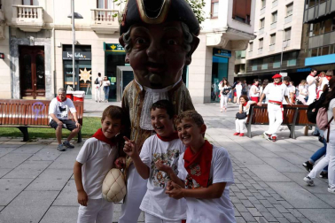Salida de los gigantes y cabezudos de Pamplona, 8 de julio de San Fermín 2018