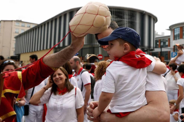 Salida de los gigantes y cabezudos de Pamplona, 8 de julio de San Fermín 2018