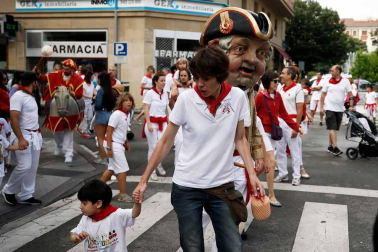 Salida de los gigantes y cabezudos de Pamplona, 8 de julio de San Fermín 2018