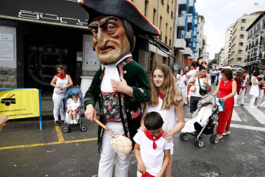 Salida de los gigantes y cabezudos de Pamplona, 8 de julio de San Fermín 2018