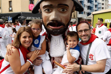 Salida de los gigantes y cabezudos de Pamplona, 8 de julio de San Fermín 2018