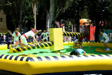 Los Sanfermines también ofrecen diferentes espacios para que los más pequeños puedan disfrutar sin parar de jugar