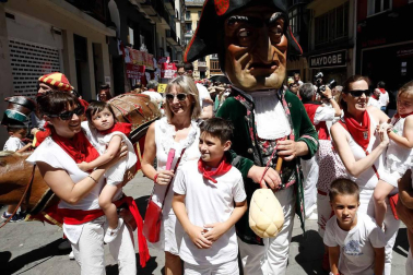 Salida de los gigantes y cabezudos de Pamplona, 9 de julio de San Fermín 2018
