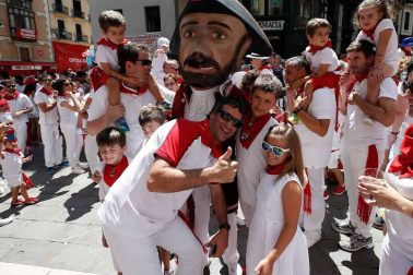 Salida de los gigantes y cabezudos de Pamplona, 9 de julio de San Fermín 2018