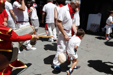 Salida de los gigantes y cabezudos de Pamplona, 9 de julio de San Fermín 2018