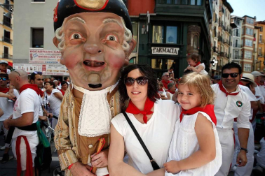 Salida de los gigantes y cabezudos de Pamplona, 9 de julio de San Fermín 2018