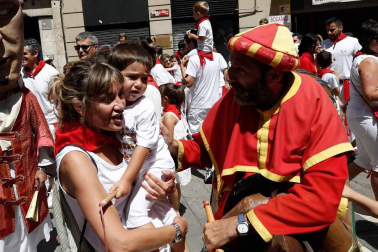 Salida de los gigantes y cabezudos de Pamplona, 9 de julio de San Fermín 2018