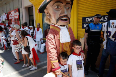 Salida de los gigantes y cabezudos de Pamplona, 9 de julio de San Fermín 2018