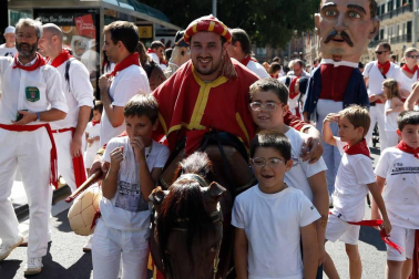 Salida de los gigantes y cabezudos de Pamplona, 9 de julio de San Fermín 2018