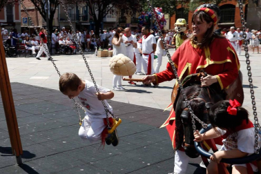 Salida de los gigantes y cabezudos de Pamplona, 9 de julio de San Fermín 2018