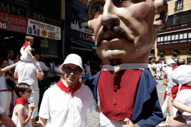 Salida de los gigantes y cabezudos de Pamplona, 9 de julio de San Fermín 2018