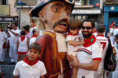 Salida de los gigantes y cabezudos de Pamplona, 9 de julio de San Fermín 2018