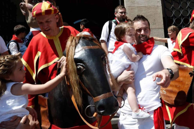 Salida de los gigantes y cabezudos de Pamplona, 9 de julio de San Fermín 2018