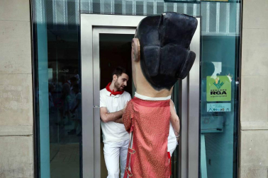 Salida de los gigantes y cabezudos de Pamplona, 9 de julio de San Fermín 2018