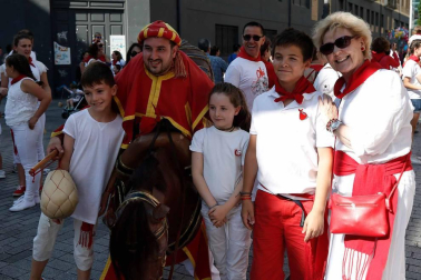 Salida de los gigantes y cabezudos de Pamplona, 9 de julio de San Fermín 2018
