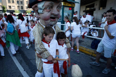 Salida de los gigantes y cabezudos de Pamplona, 9 de julio de San Fermín 2018