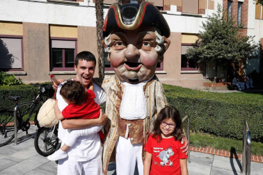 Salida de los gigantes y cabezudos de Pamplona, 9 de julio de San Fermín 2018
