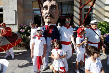 Salida de los gigantes y cabezudos de Pamplona, 9 de julio de San Fermín 2018