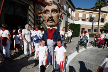 Salida de los gigantes y cabezudos de Pamplona, 9 de julio de San Fermín 2018